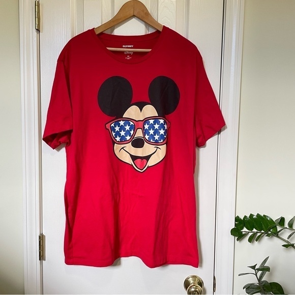 Old navy x Disney Red Mickey Mouse star glasses Tee xxl - Picture 1 of 5